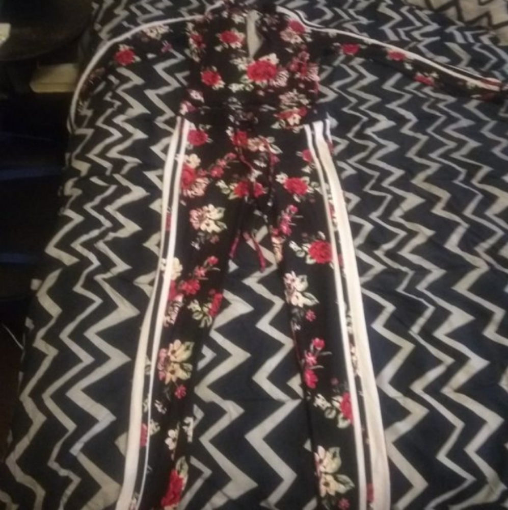 Crop top  with tight pants